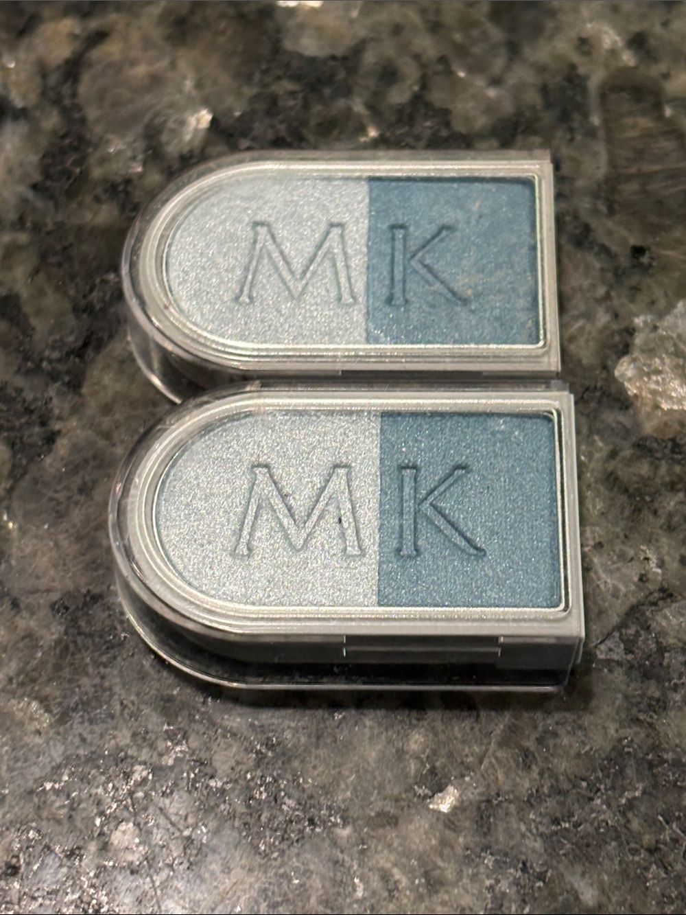 Mary Kay Signature Eye Color Duet - Blue Moon - New without Box